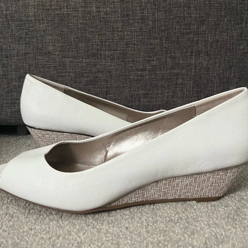 Alfani classic white